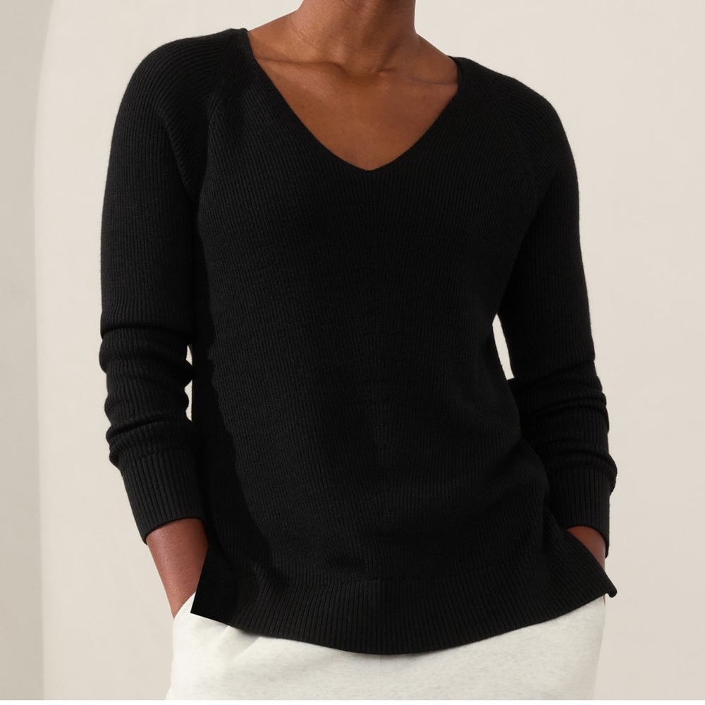 Athleta Hanover Refined V-Neck Sweater